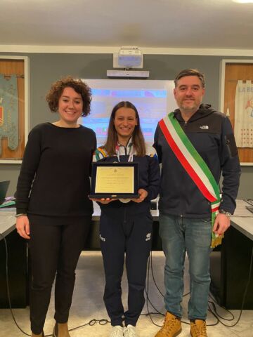 Leggi: «Martina Stefani omaggiata per i meriti…»